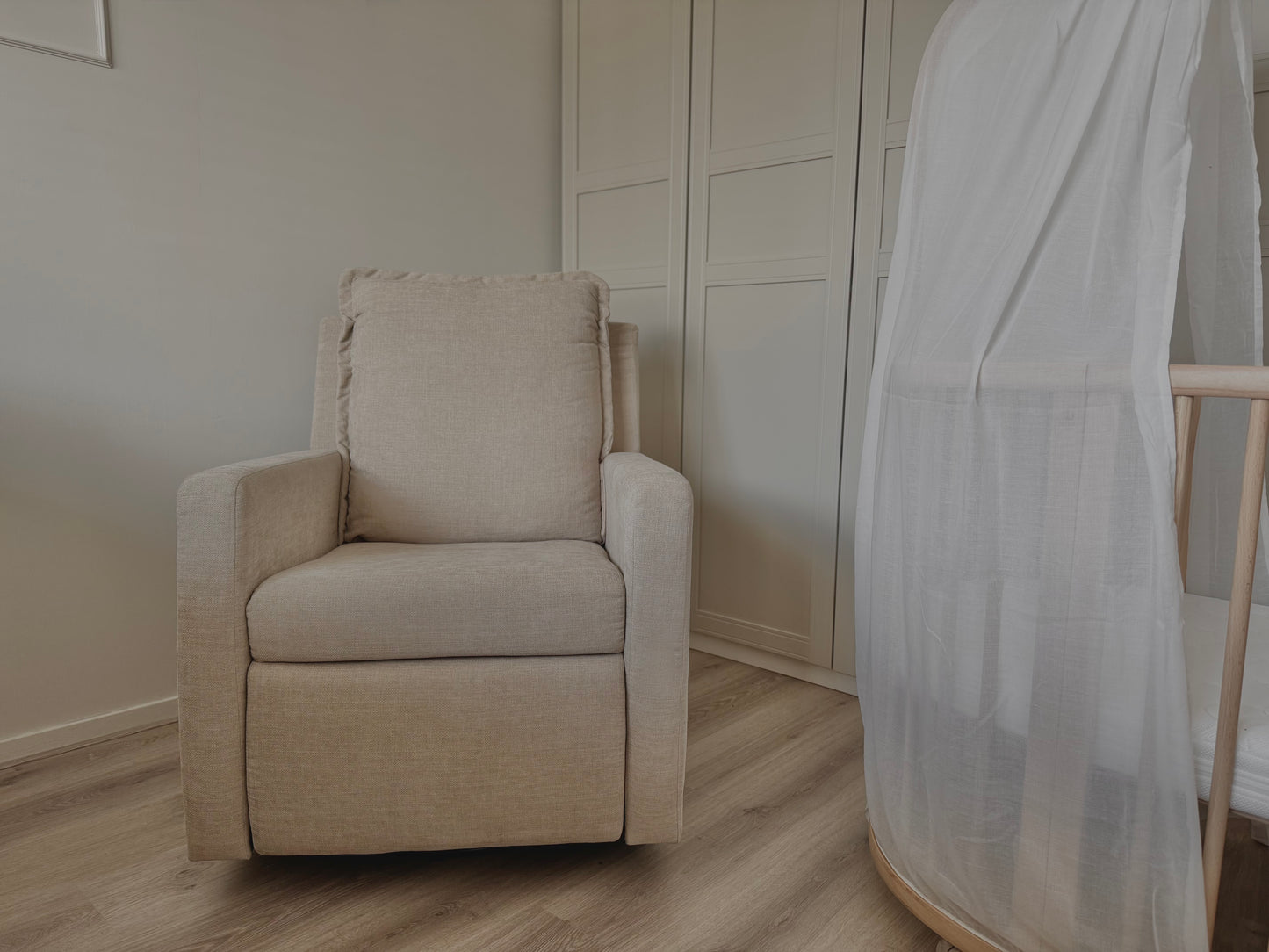 Omilu Cloud®– Luxe elektrisch verstelbare babykamerstoel