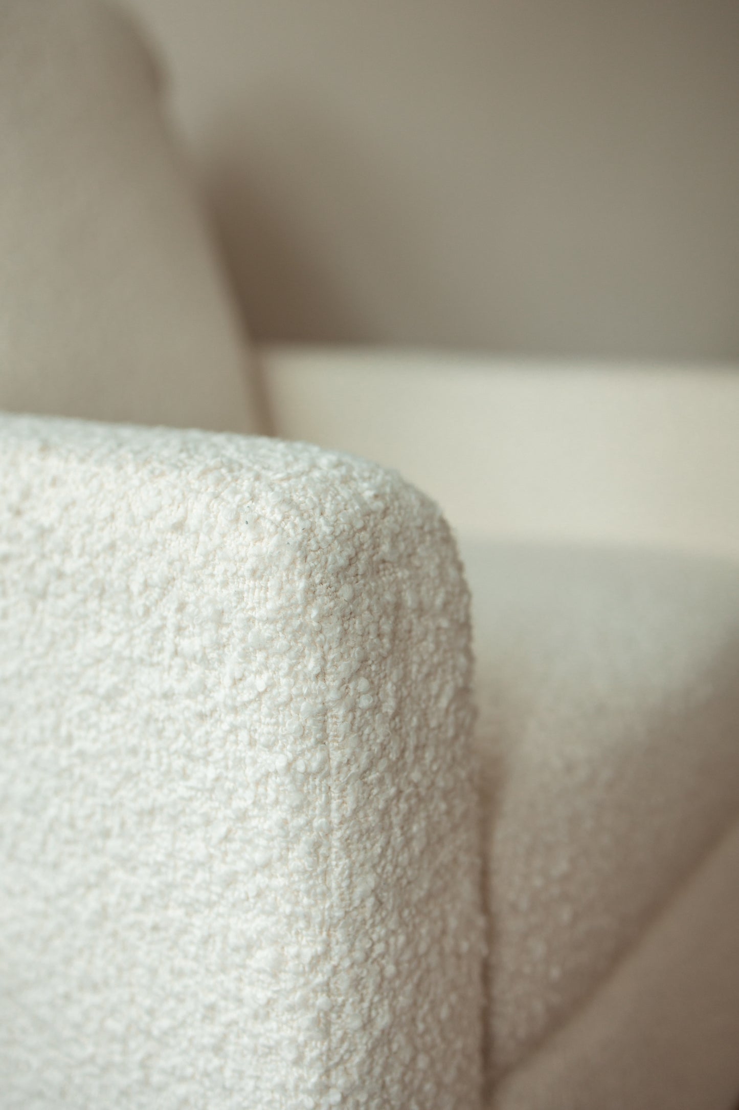 Omilu Cloud – Luxury Nursery Chair
