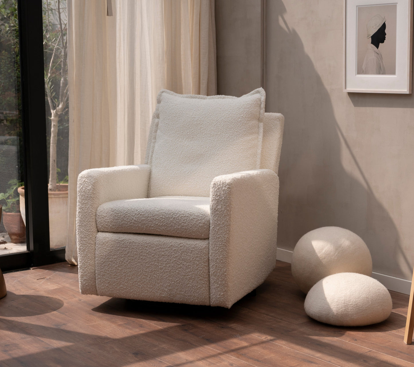 Omilu Cloud – Luxury Nursery Chair